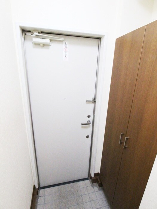 物件内観写真21　(玄関)