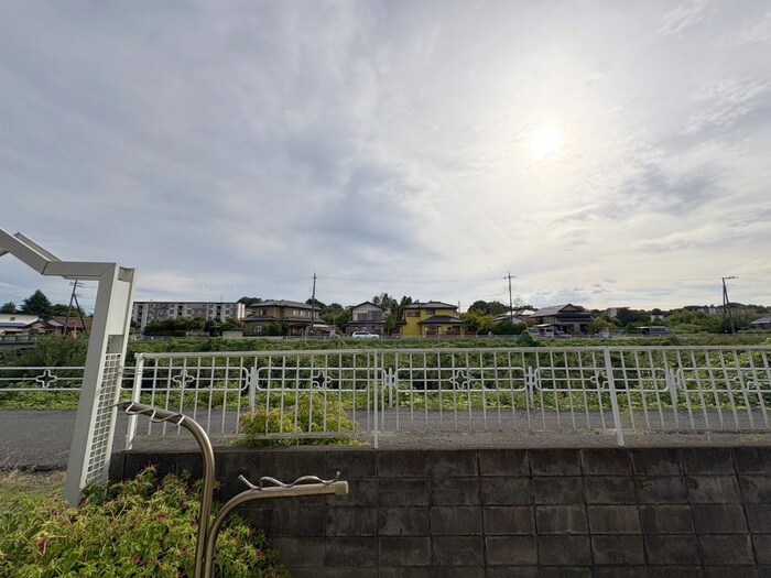 物件内観写真22　(室内からの展望)