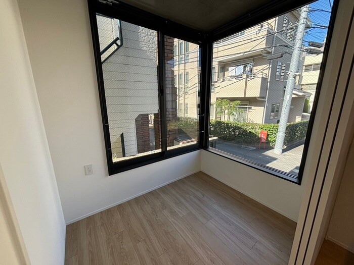 物件内観写真10　(居室)