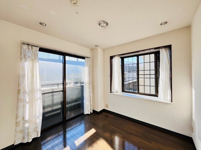 物件内観写真9　(居室)