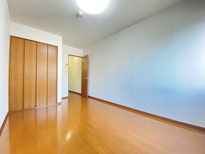 物件内観写真4　(居室)