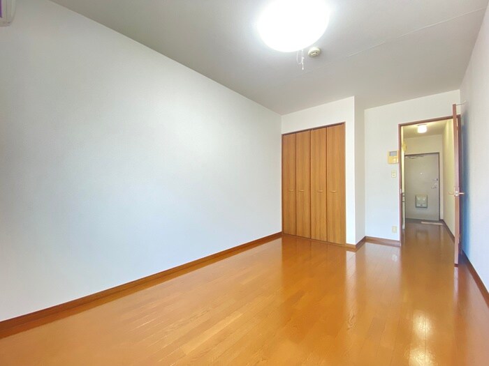 物件内観写真5　(居室)