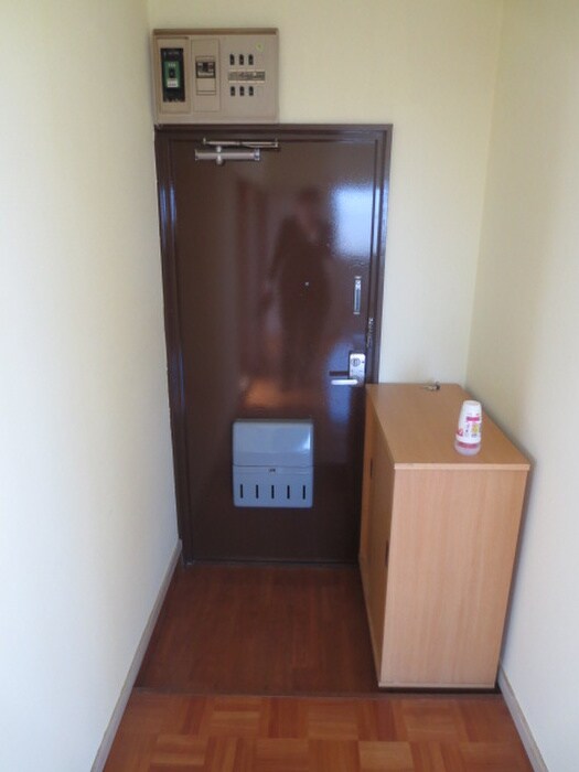 物件内観写真15　(玄関)