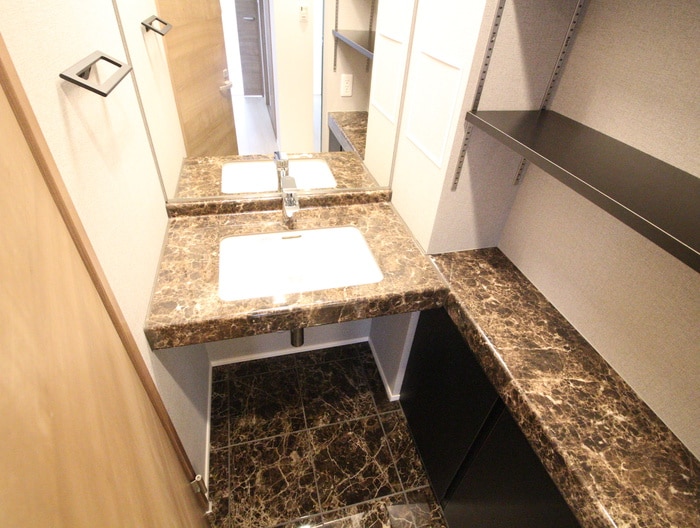 物件内観写真12　(洗面)