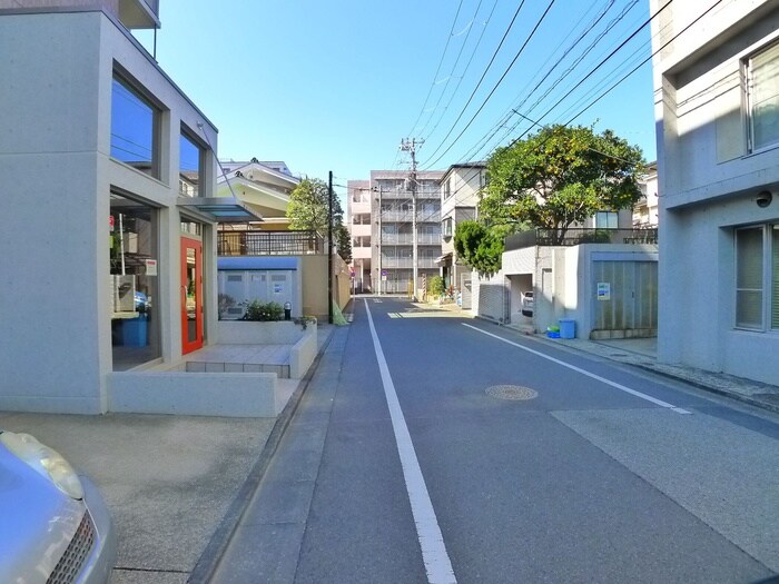 物件外観写真6　(周辺環境)