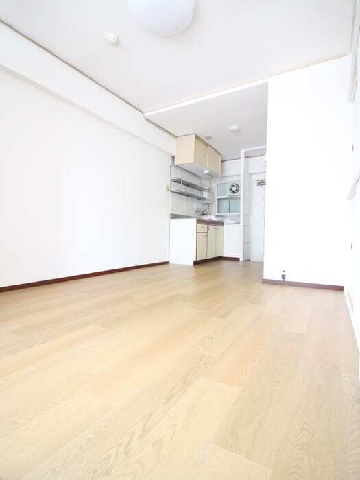 物件内観写真8　(居室)