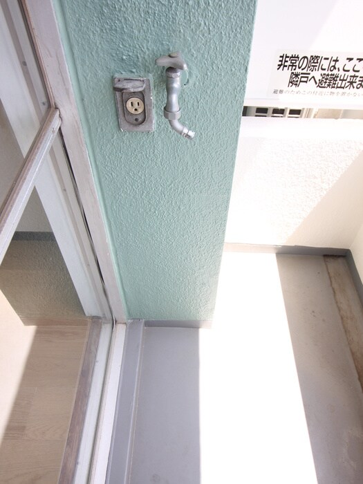 物件内観写真17　(洗濯機置場)