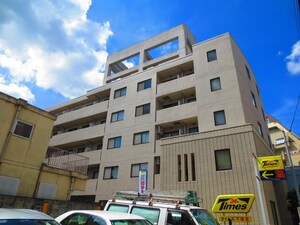 カサ・ラ・ヴィタ目白（２０２）外観写真