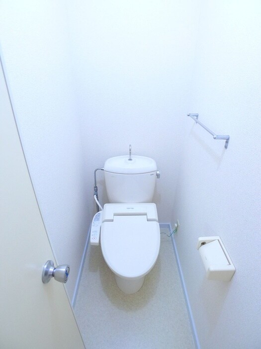 物件内観写真15　(トイレ)