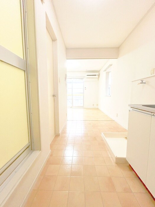 物件内観写真18　(廊下)