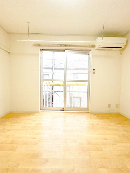 物件内観写真19　(室内からの展望)