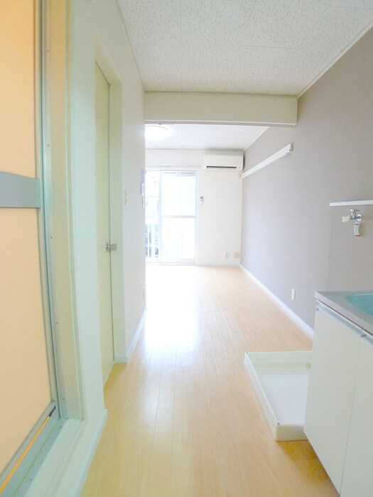 物件内観写真19　(廊下)