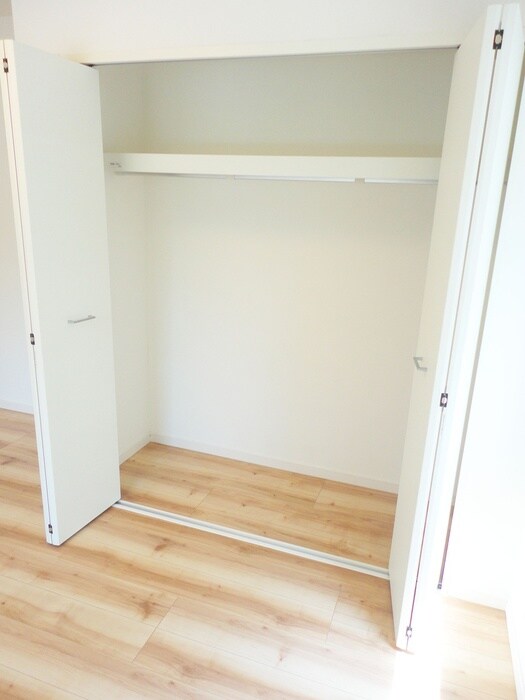 物件内観写真16　(収納)