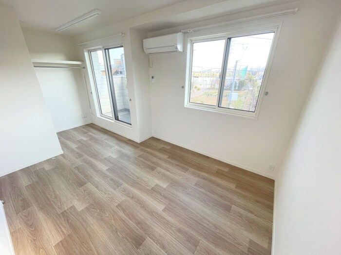 物件内観写真9　(居室)