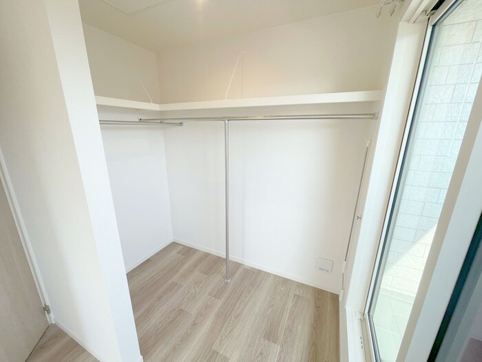 物件内観写真15　(収納)