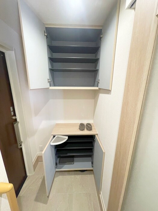 物件内観写真17　(靴箱)