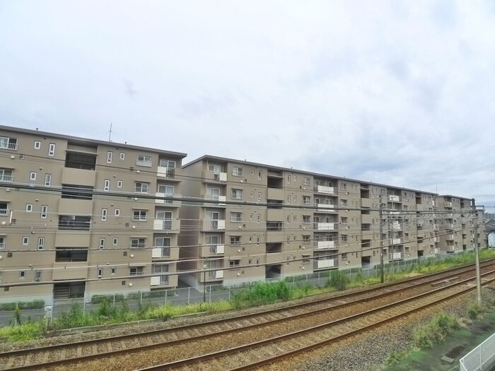 物件内観写真17　(室内からの展望)