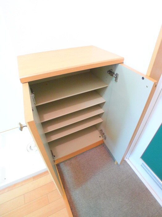 物件内観写真18　(靴箱)