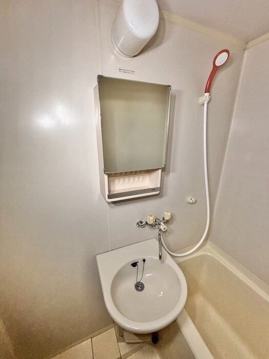 物件内観写真11　(洗面)