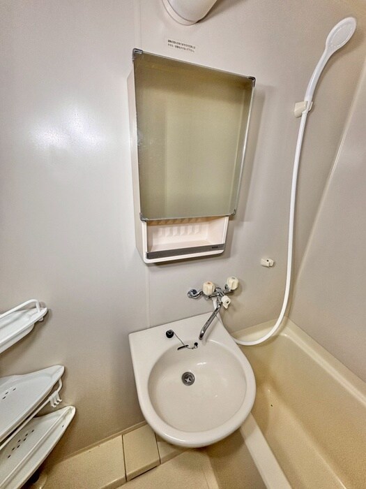 物件内観写真11　(洗面)