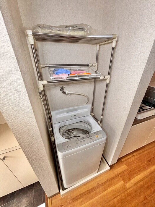 物件内観写真12　(洗濯機置場)