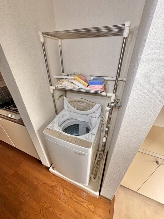 物件内観写真12　(洗濯機置場)