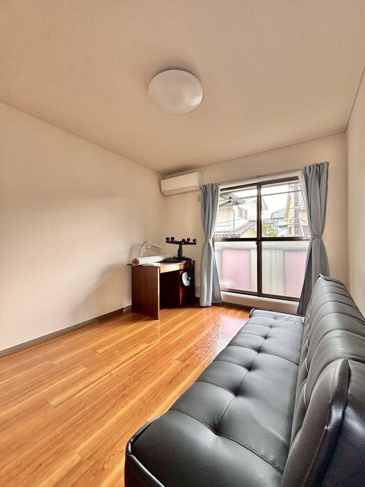 物件内観写真21　(居室)