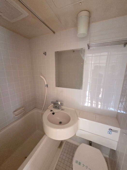 物件内観写真9　(洗面)