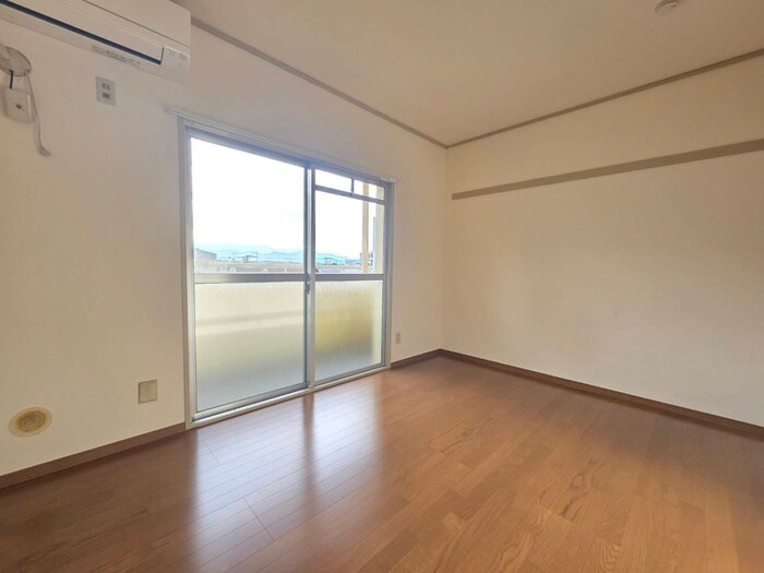 物件内観写真21　(居室)