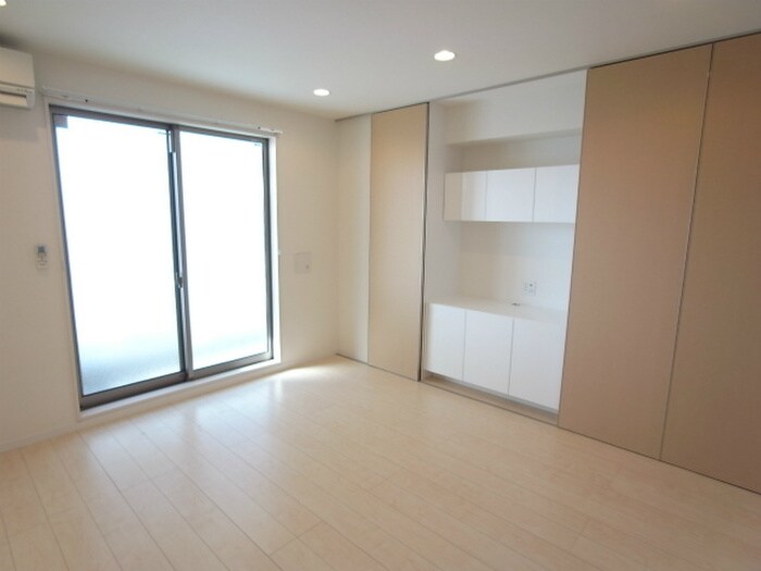 物件内観写真16　(室内からの展望)