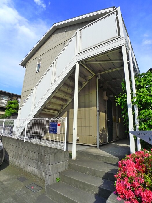 物件外観写真3　(エントランス部分)