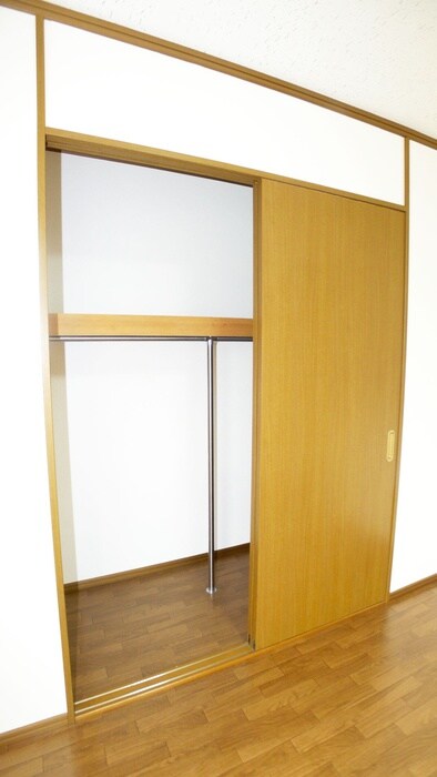 物件内観写真16　(収納)