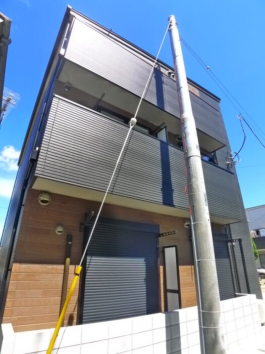 物件外観写真2　(外観写真)