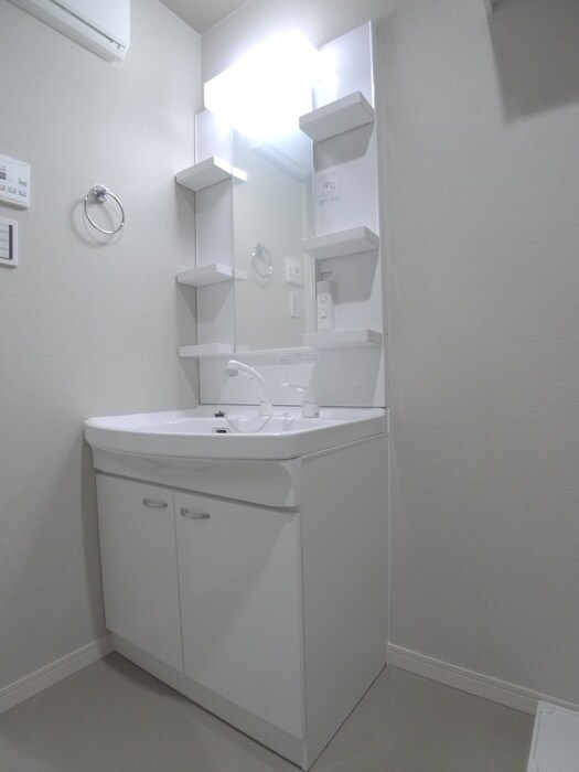 物件内観写真12　(洗面)