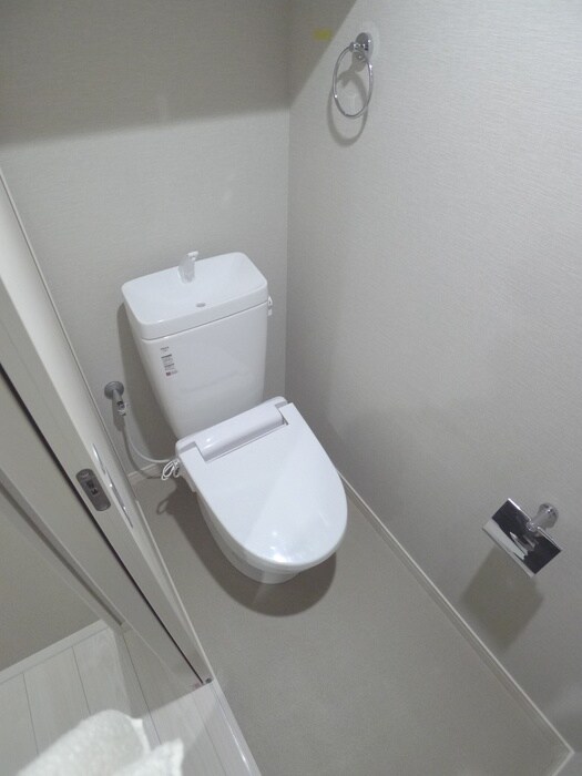 物件内観写真13　(トイレ)