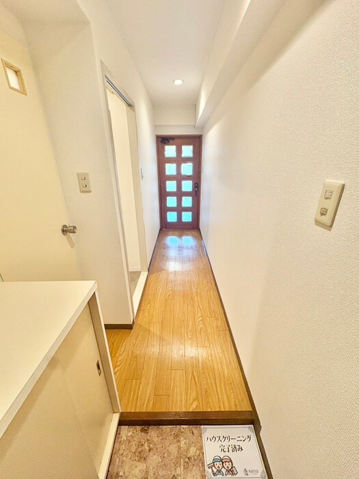 物件内観写真19　(廊下)