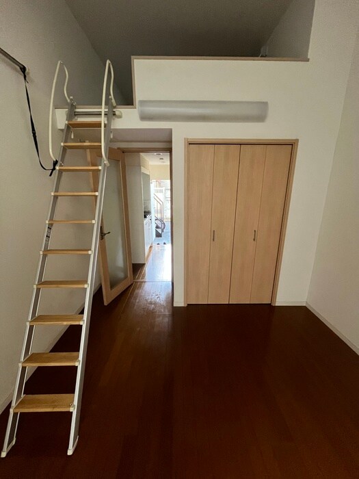 物件内観写真11　(居室)