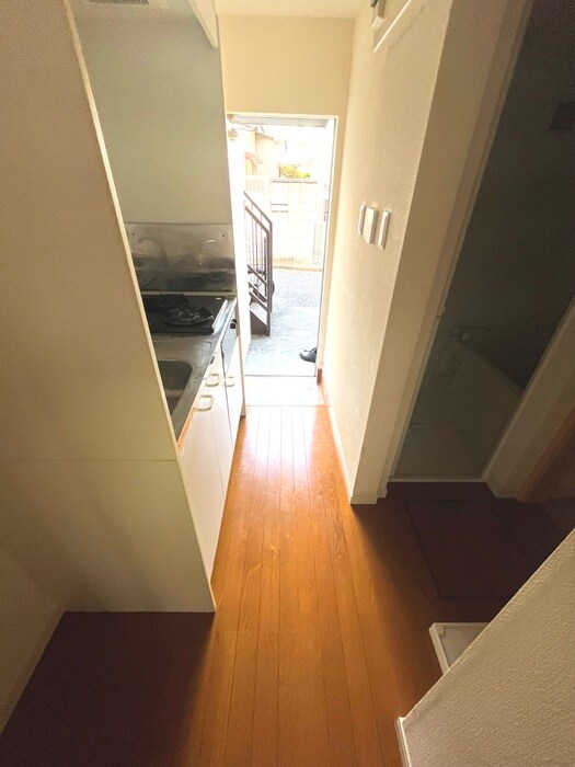 物件内観写真17　(廊下)