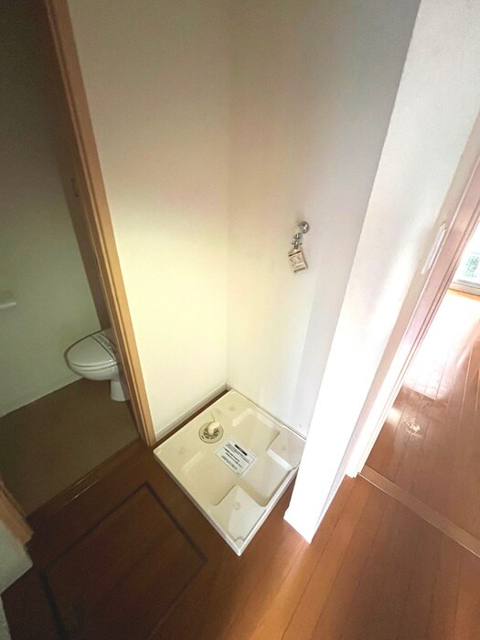 物件内観写真20　(洗濯機置場)