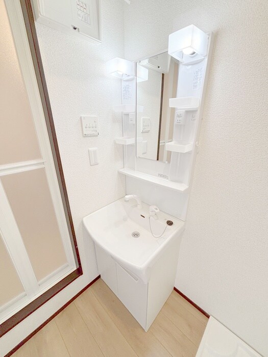 物件内観写真12　(洗面)