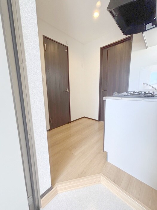 物件内観写真14　(玄関)