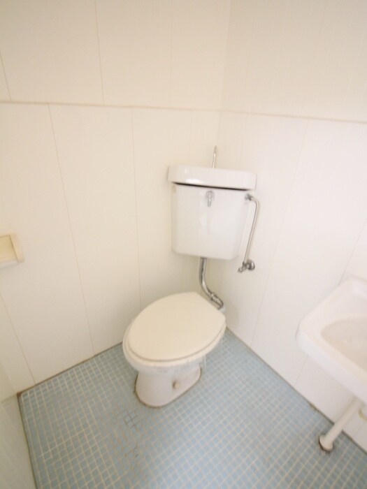 物件内観写真6　(トイレ)