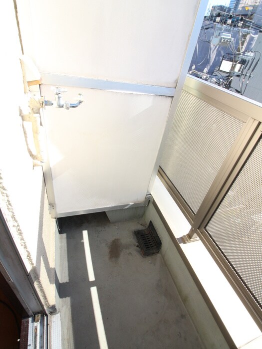 物件内観写真13　(洗濯機置場)