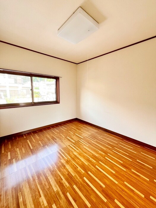 物件内観写真8　(居室)