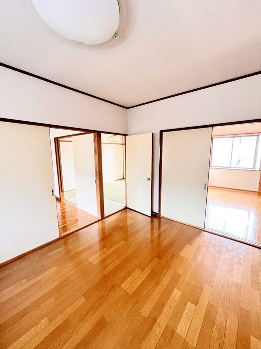 物件内観写真9　(居室)