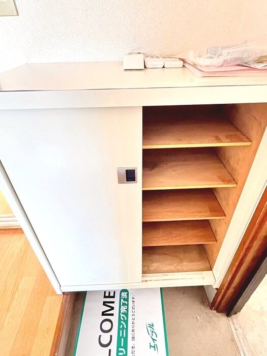 物件内観写真18　(靴箱)