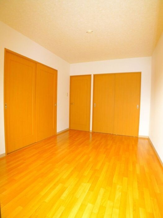 物件内観写真6　(居室)