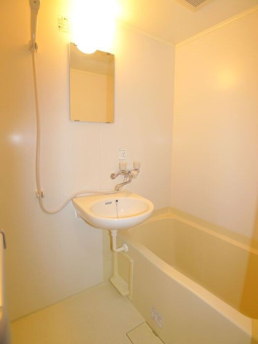 物件内観写真8　(バス／シャワールーム等)