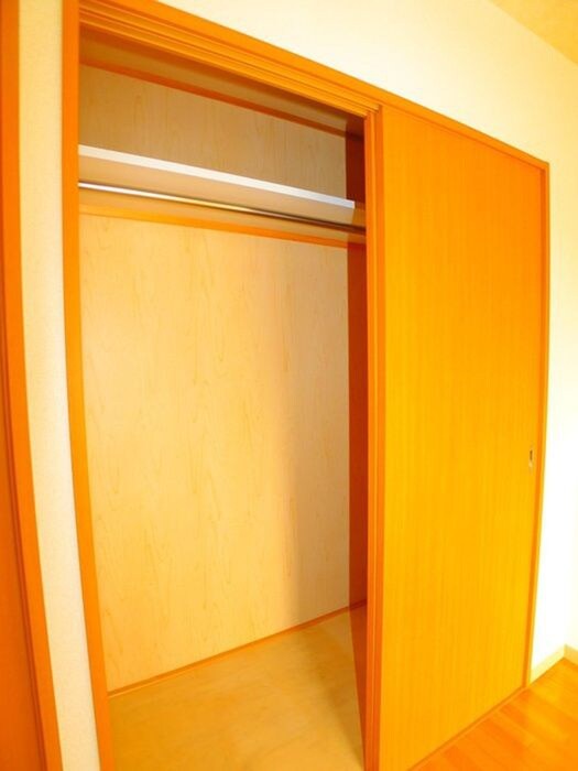 物件内観写真10　(収納)