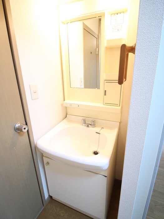 物件内観写真9　(洗面)